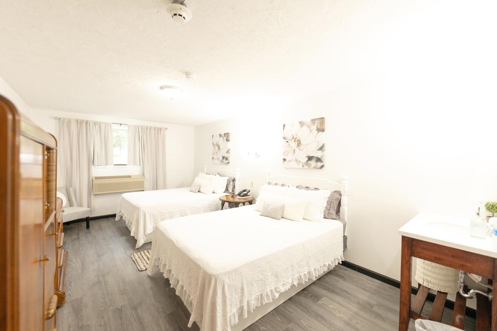 Ec Reed'S Mercantile And Hotel Marble Hill 客房 照片